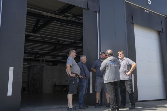 Personalbeauftragter von euro.COURIER informiert Fahrpersonal über Neuigkeiten.